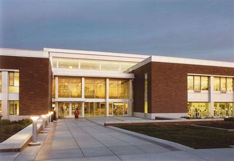 Dixon Recreation Center .